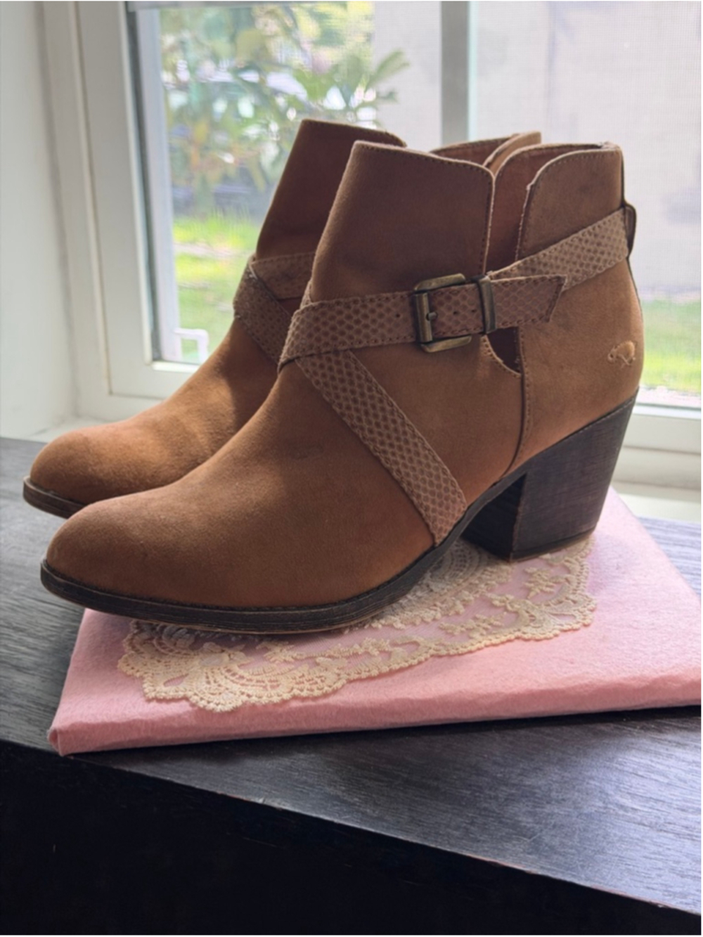 Women's Rocket Dog Brown Ankle Boots & Booties Size 11 (Fits like 9.5-10)